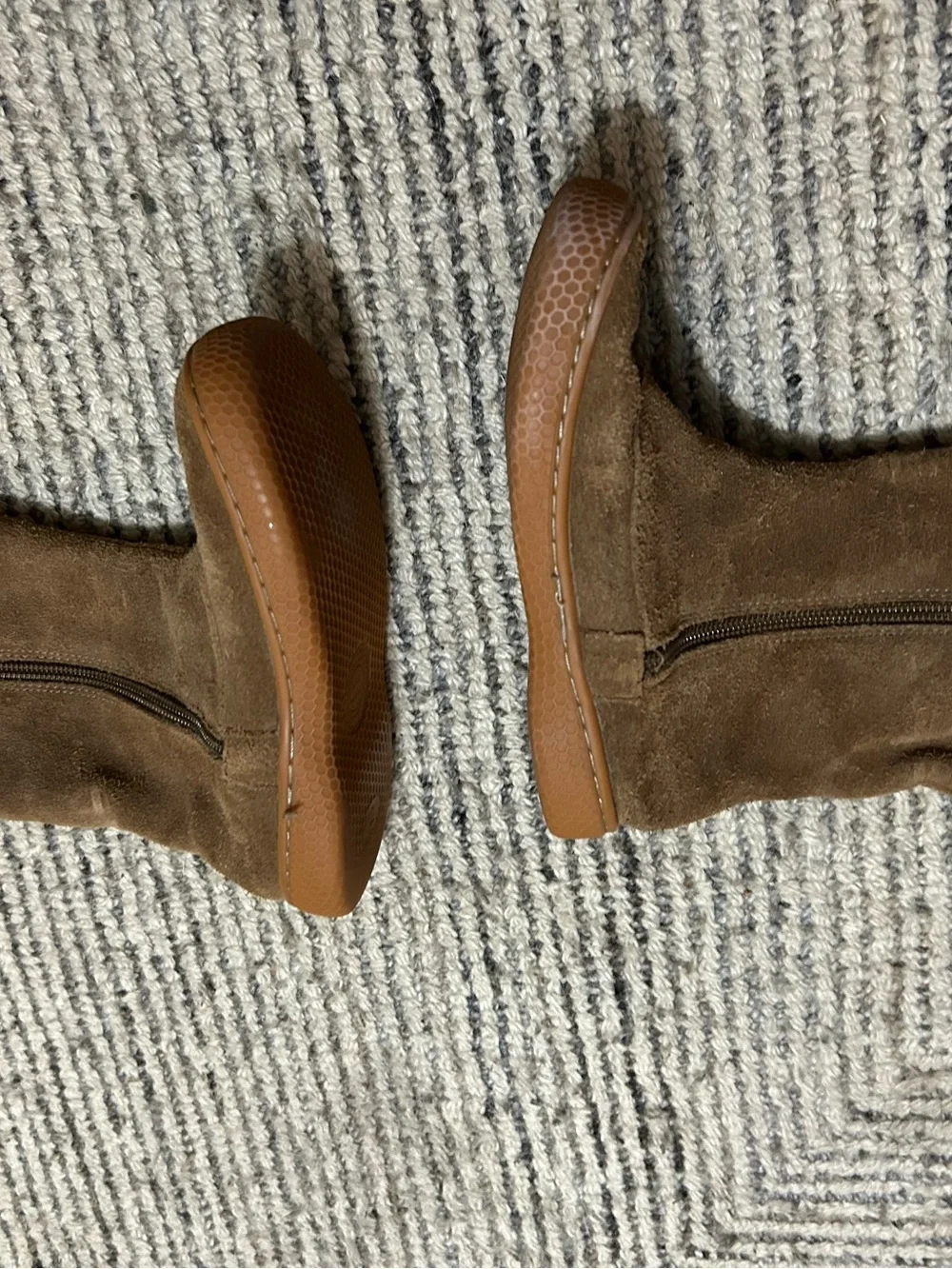 Livie & Luca Kids Brown Suede Button-Accent Winter Boots Size 12 Leather